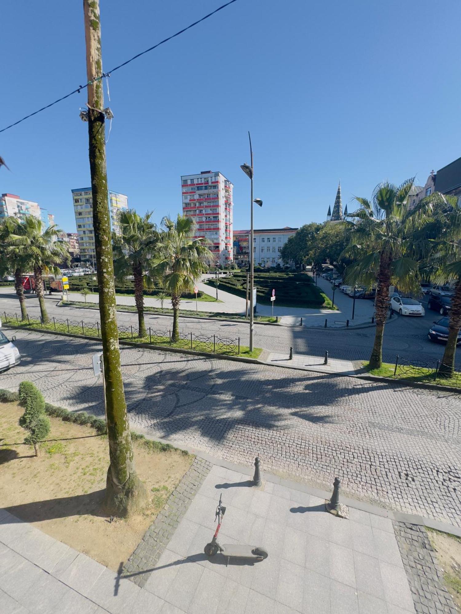 Casa Neptun In Old Batumi Apartamento Exterior foto